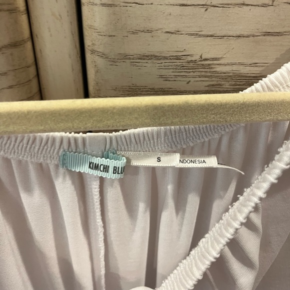 White tunic top - Picture 3 of 3